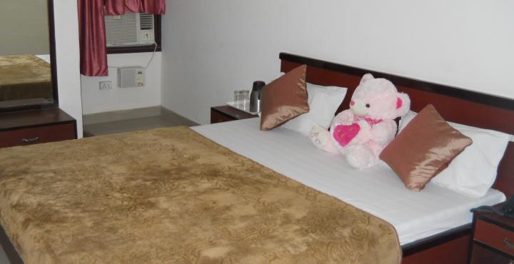 Hotel Gayatri Palace Агра Екстер'єр фото